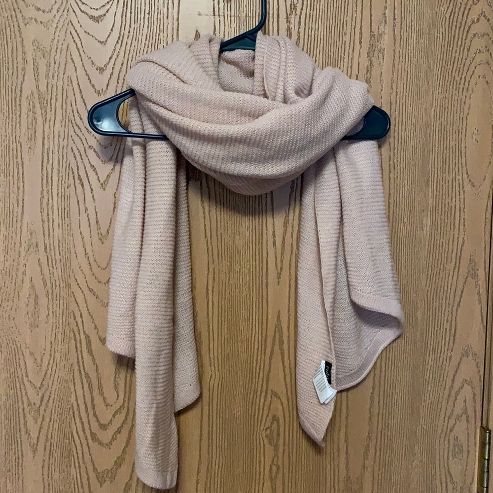 Rubi pastel pink knitted scarf